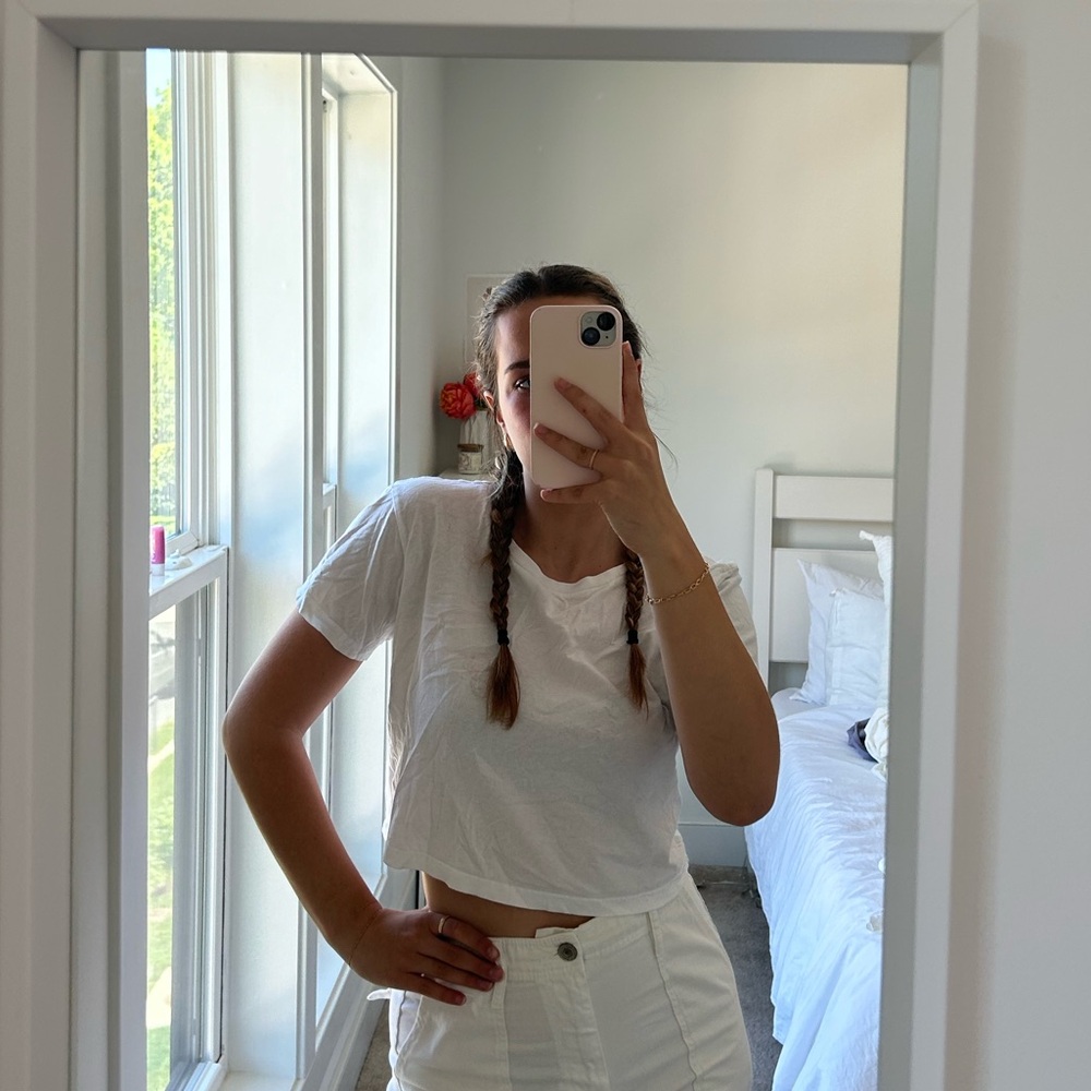 white glassons cropped tee